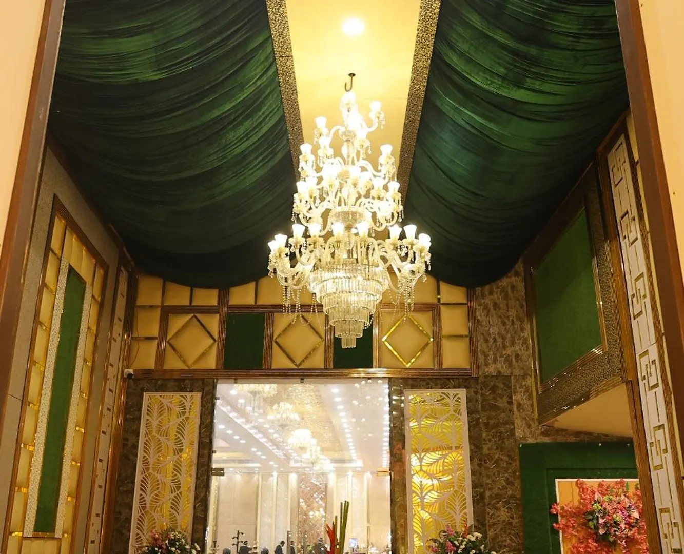 The Sandalwood By La Carnation I Faridabad-Gurgaon Road