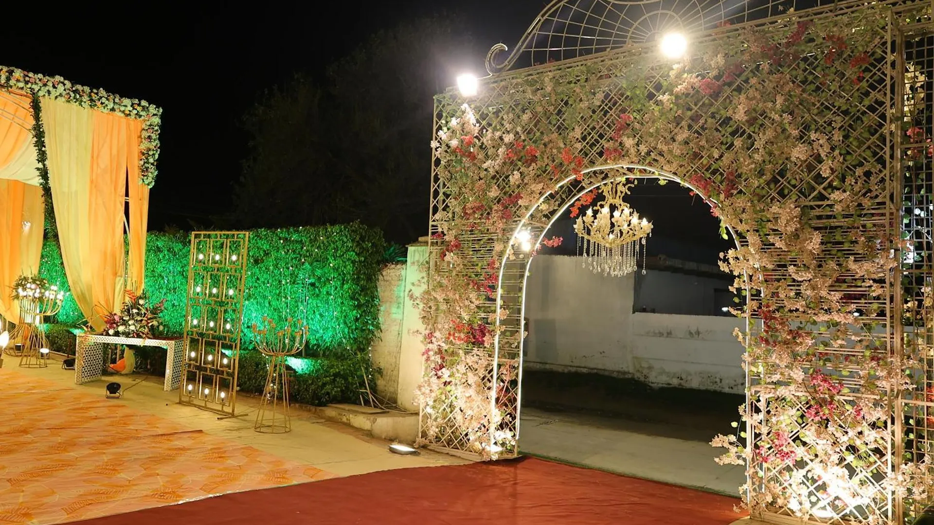 The Sandalwood By La Carnation I Faridabad-Gurgaon Road India