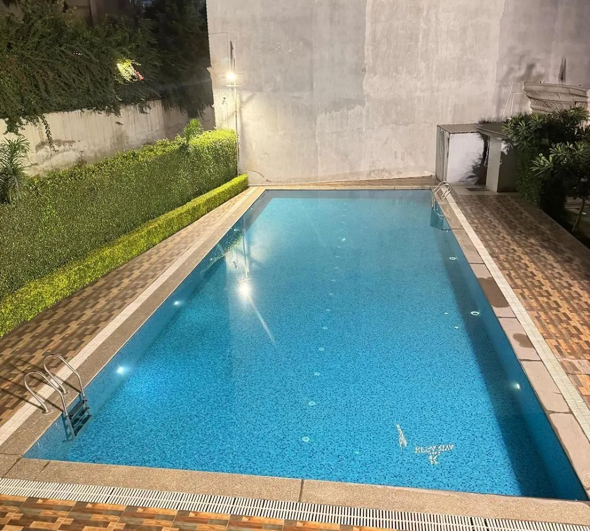 The Sandalwood By La Carnation I Faridabad-Gurgaon Road Gurgaon